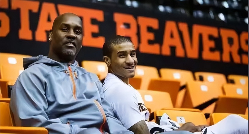 他用一次精 他用一次精